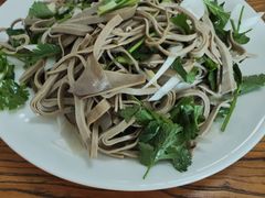 -溢心园香河肉饼总店
