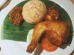 -关夫人餐厅(阳光广场店)