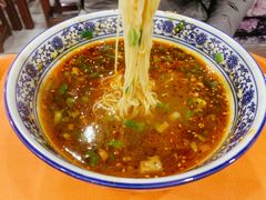 -牛一嘴·兰州牛肉面·大盘鸡(财富中心店)