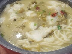 -周鱼小馆石锅酸菜鱼(活力汇店)