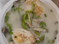 -鹏城人家海鲜酒家·23年老字号(较场尾店)