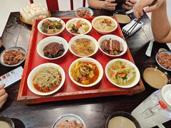 -蓝田九大碗民俗食府(蓝田店)