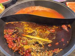 -冯校长老火锅(中联广场店)