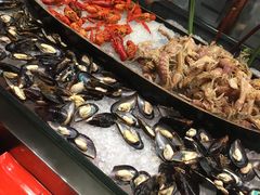 -四海一家自助餐(益田假日广场店)