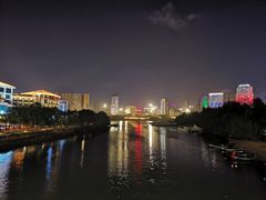 -万绿园