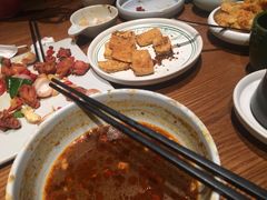 -云海肴·汽锅鸡·云南菜(天山百盛优客店)