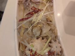 -赶海部落海鲜城(海阳路店)