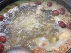 -花苑美食横琴生蚝火锅(拱北粤华路店)