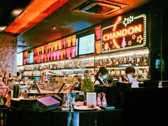 -YUE·6·西式融合餐厅(外滩六号店)