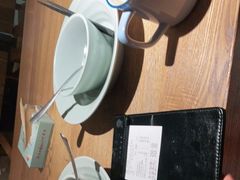 -蜜桃餐厅·伴山(湖滨商业街店)