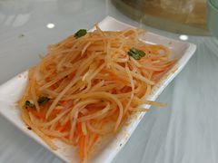 -撒拉人家.酸菜牦牛肉火锅