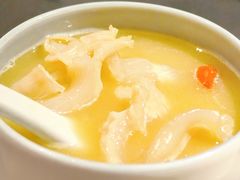 -鲜入唯煮·港式海鲜牛肉火锅(金宝街店)