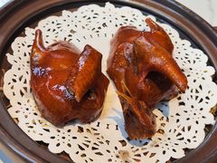 石歧黄皮小乳鸽-炆艺乳鸽·煲仔饭大排档(望京来广营店)