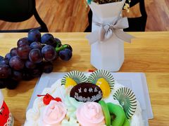 -红宝石·鲜奶小方·海派西点房(肇嘉浜店)