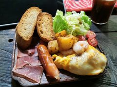 WABI早午餐（炒蛋、沙拉、吐司、薯角、咖啡）-WABI COFE(愚园路店)