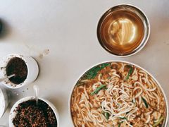 -正宗杨记普洱酸醋米线(总店)
