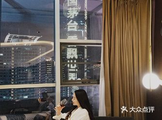 新晋网红酒店｜边泡泡浴边欣赏重庆极致夜景