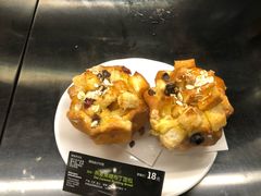 燕麦焦糖布丁面包-星巴克臻选(宁波天一广场店)
