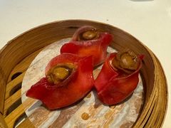 红粉鲍鱼凤眼饺-正佳广场万豪酒店-粤菜餐厅·点心·海鲜·聚餐
