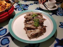 手抓羊肉-撒拉花儿·新疆菜·清真(太阳宫店)