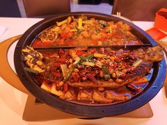 -鸣记脆皮烤鱼·海鲜烤鱼(三八广场店)