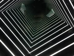 -迷宫世界