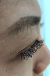 -孔雀手美甲美睫护理