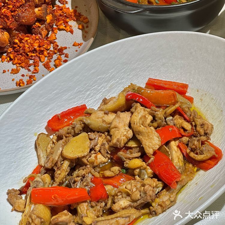 在长沙！真的喜欢这种精致湘菜馆！