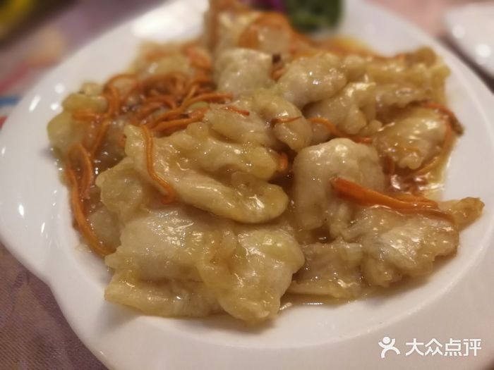 燕风楼烤鸭店(建设总店)虫草花溜鱼片图片