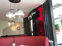 -必胜客(威高广场店)