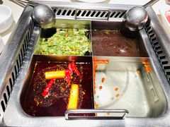 四格鸳鸯锅-海底捞火锅(枫蓝国际购物中心店)