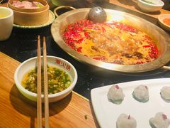 -潮火锅·麻辣牛肉火锅(观音桥方圆·LIVE店)