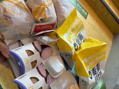 -麦当劳(展览路店)