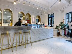 -Fridi Patisserie Cafe