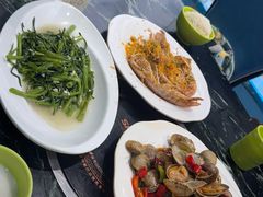 -小海豚•老字号海鲜餐厅(天涯店)