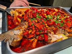 -鸣记脆皮烤鱼(岐山路店)