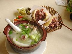 -闫家驴肉老店(华电一校店)