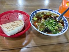 -邢老三肉丸糊辣汤(西安总店)