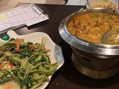 越式咖喱牛腩煲-大头虾越式风味餐厅(光明广场店)