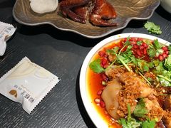 -蝴蝶里·粤菜·点心(龙湖天街&滨江店)