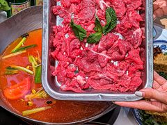 -王奋斗贵州酸汤牛肉火锅