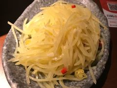 酸辣土豆丝-湘当有饭剁椒鱼头(昆山招商花园城店)
