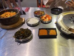-哈哈碳都·牛肋条无限自助烤肉(台江万达店)