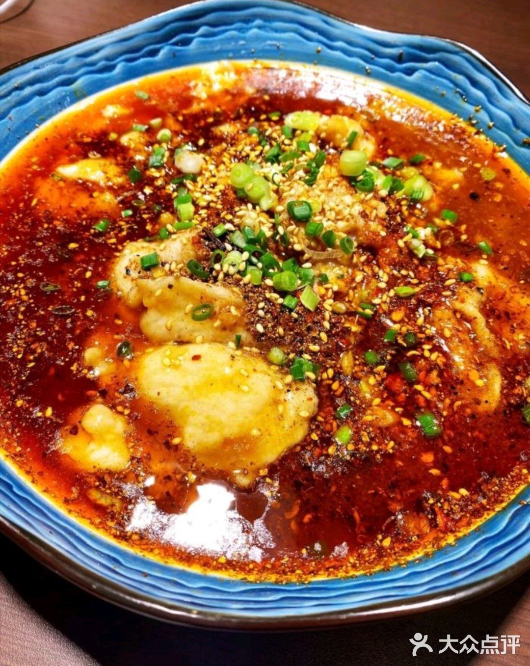 我们三个人吃四个菜刚好，菜码不是很大