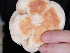 轻芋泥咸蛋黄米面包-喜茶(深圳东门1234店)