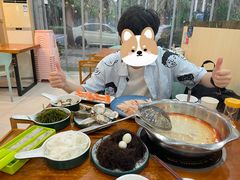 -老何家后安粉·糟粕醋海鲜火锅(三亚湾椰梦长廊店)
