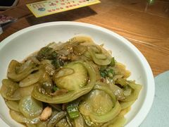 -黄泥岗·地道湖北菜(奥特莱斯店)