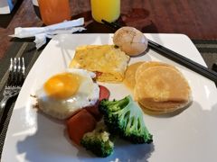 -三亚湾海居铂尔曼度假酒店
