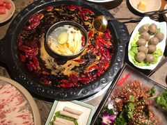 -舒家大院重庆老火锅(纪念塔店)