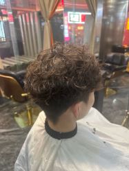 点击看大图 -发源地HAIR SALON